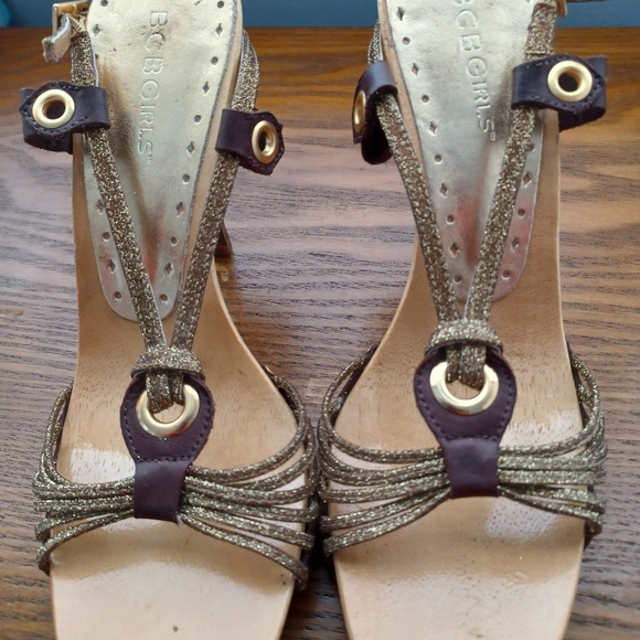 Sandals - Picture 4 of 4